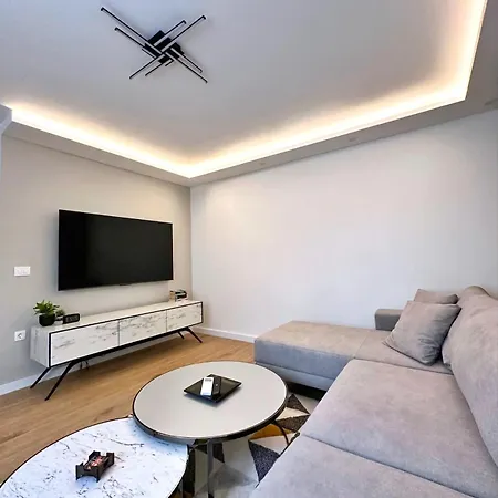 Nest With Private Garage Apartment Sarajevo